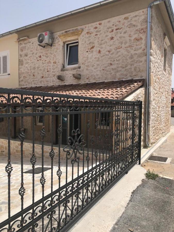 Apartments Tonka Zadar Exterior photo
